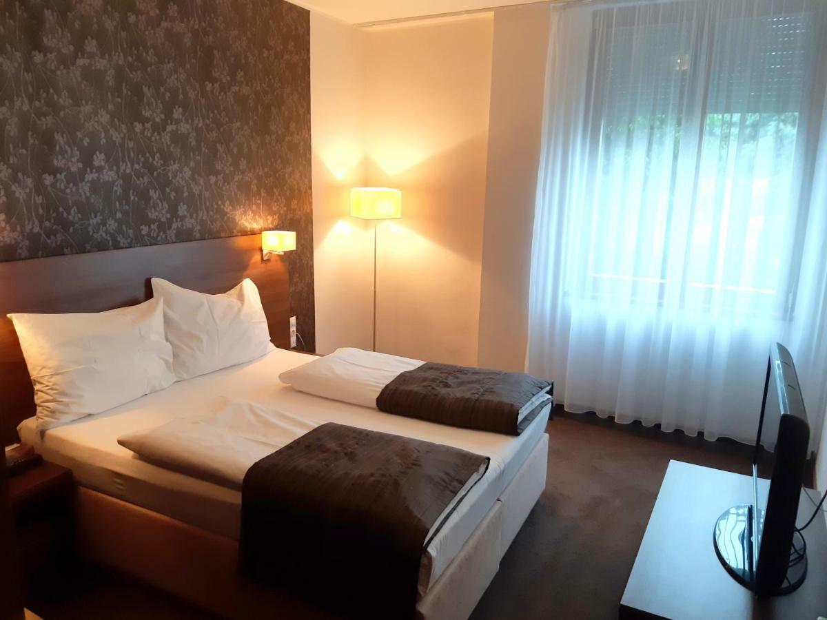 Hotel Biograf Písek Екстериор снимка